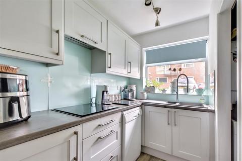 1 bedroom apartment for sale, Derwent Crescent, Arnold, Nottingham