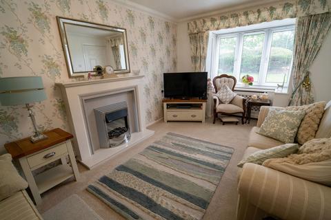 2 bedroom semi-detached bungalow for sale, High Street, Solihull B90