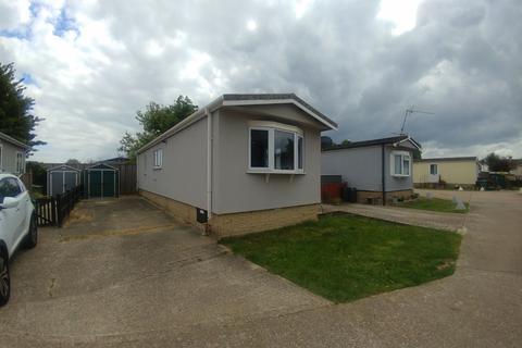 2 bedroom park home for sale, Orchard Park, Littlehampton, BN16