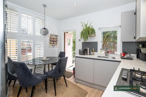 Flat 1, 35 Glengall Road, London, NW6 7EL