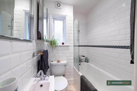 Flat 1, 35 Glengall Road, London, NW6 7EL