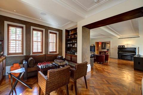 undefined, Academy Gardens, Duchess of Bedfords Walk, London, W8