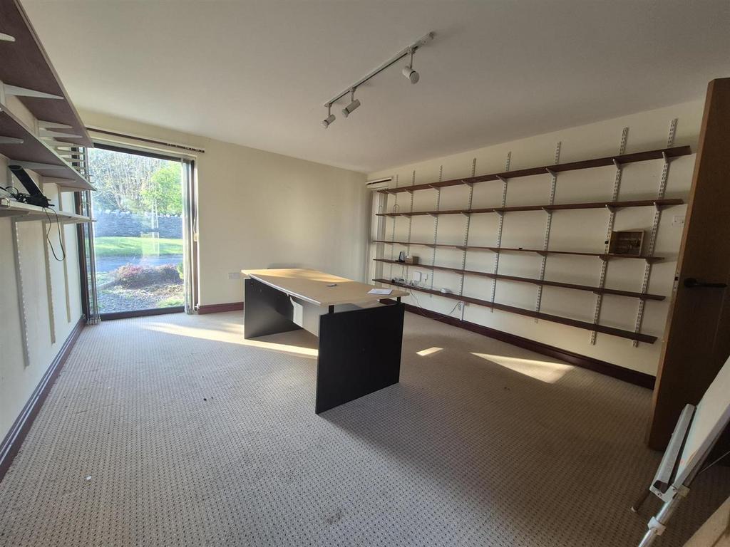 Reception room / office