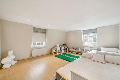 4 bedroom townhouse to rent, Montpelier Walk, London, SW7