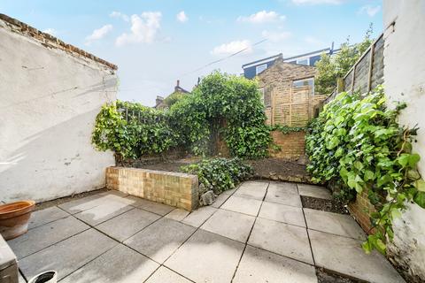 1 bedroom apartment for sale, Milkwood Road, London, SE24