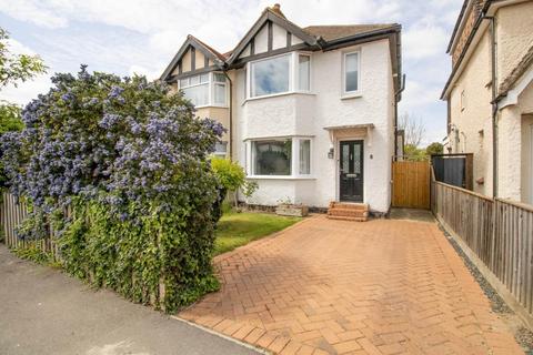 3 bedroom semi-detached house for sale, Meadowlands Road., Cambridge
