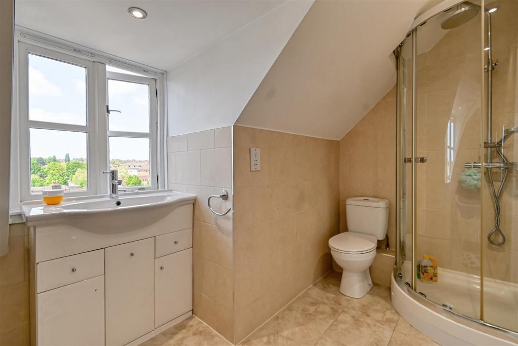 25 St Leonards Close-12.jpg
