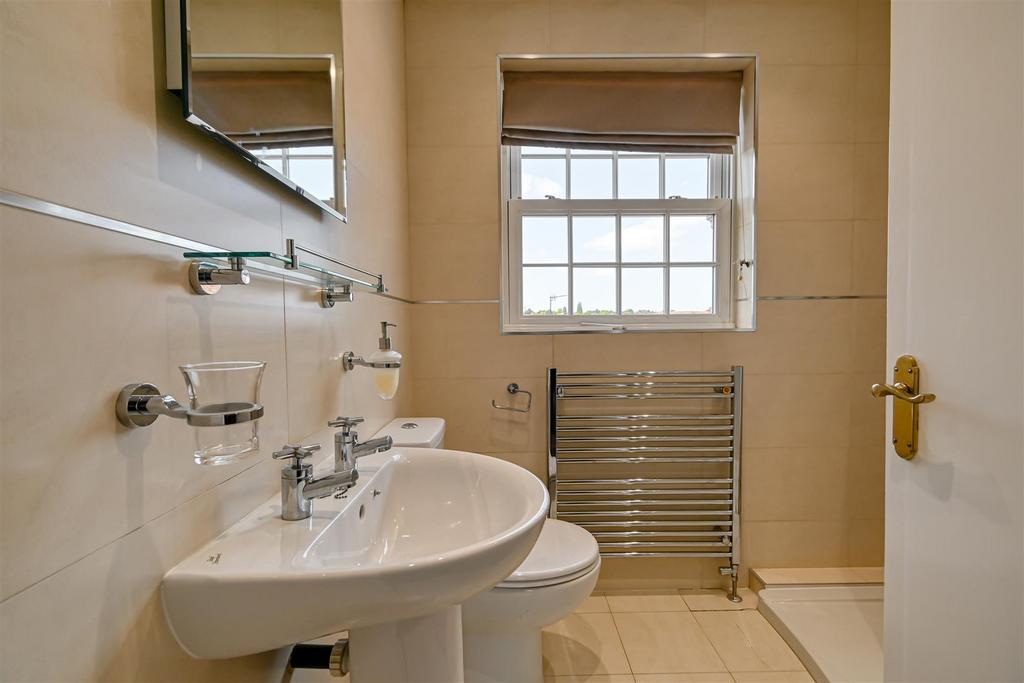 25 St Leonards Close-08.jpg