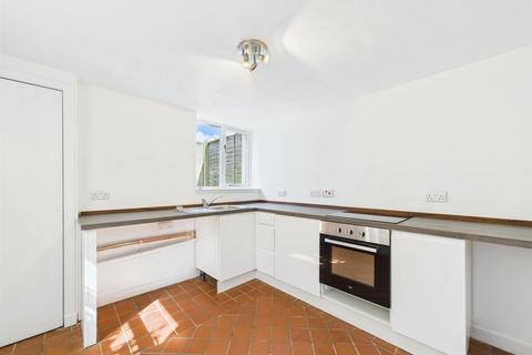 Chepstow, High Street, Errol, Perth, PH2 7QQ