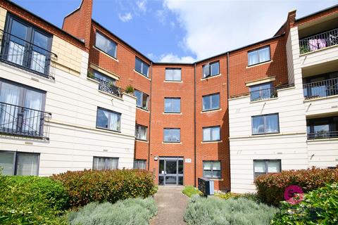 2 bedroom flat to rent, Tollington Way, London