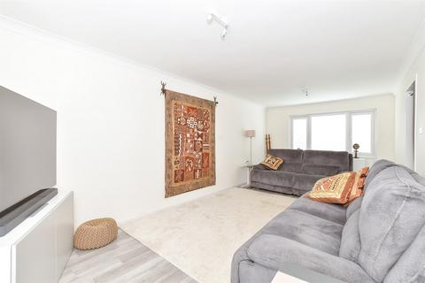 4 bedroom end of terrace house for sale, Chaffinch Green, Waterlooville PO8