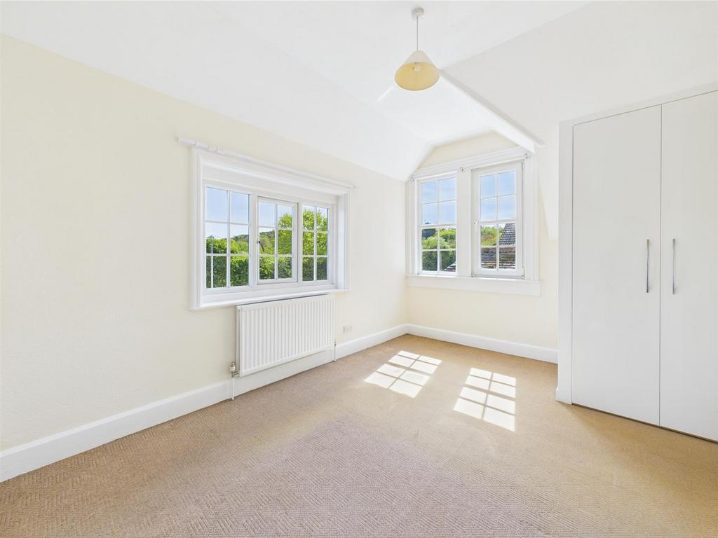 CAM04116 G0-PR0172-STILL023.jpg