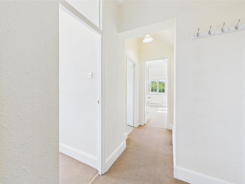 CAM04116 G0-PR0172-STILL028.jpg