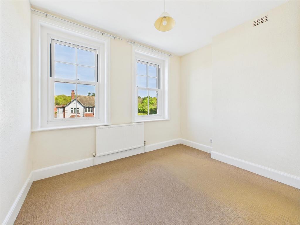 CAM04116 G0-PR0172-STILL013.jpg