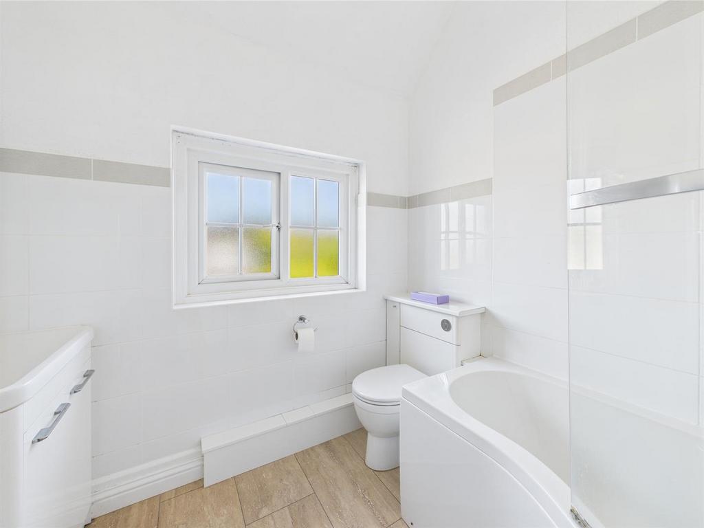 CAM04116 G0-PR0172-STILL017.jpg