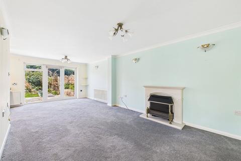 3 bedroom bungalow for sale, Rosehill Drive, Christchurch BH23