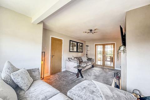 29 Freckleton Drive, Bury, BL8 2JA