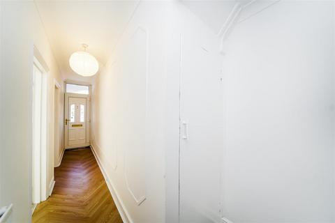 23 Wetherden Street, London, E17 8EH