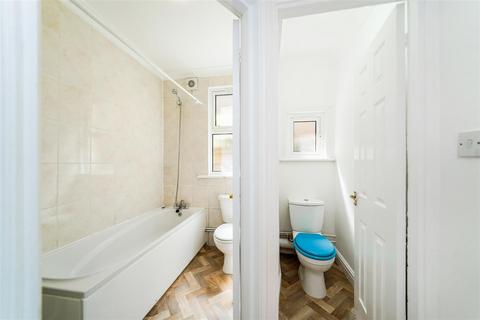 23 Wetherden Street, London, E17 8EH