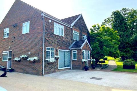 6 bedroom detached house for sale, Goughs Barn Lane, Bracknell