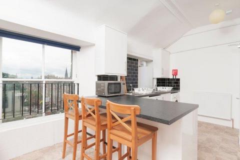 6 bedroom flat to rent, 0621L Queensferry Street, Edinburgh, EH2 4PG