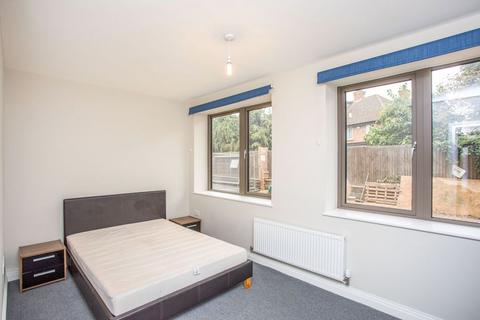 1 bedroom flat to rent, Station Road, West Drayton, UB7
