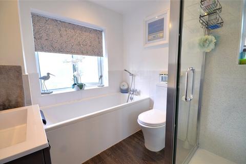 6 Felbridge Close, East Grinstead, RH19 2BN