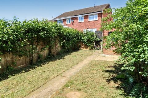 2 bedroom terraced house for sale, Devon Way, Banbury