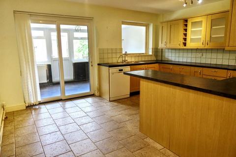 2 bedroom terraced house for sale, Devon Way, Banbury