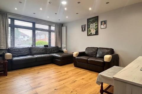 2 bedroom maisonette for sale, Margaret Way, Redbridge