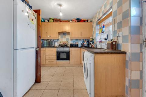 3 bedroom semi-detached house for sale, Cantley Manor Avenue, Doncaster DN4