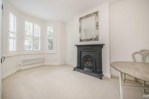 Meon Road, London W3