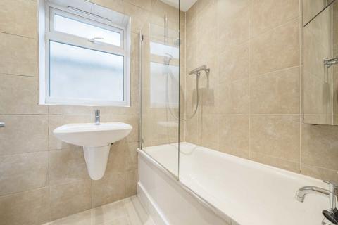 1 bedroom flat for sale, Meon Road, London W3