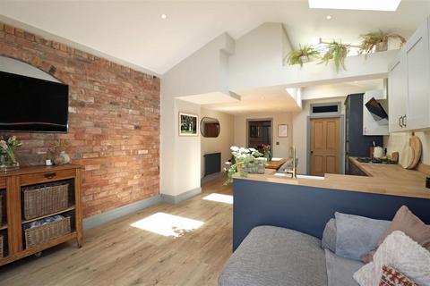 43 Shipston Road, Stratford-upon-avon, CV37 7LN