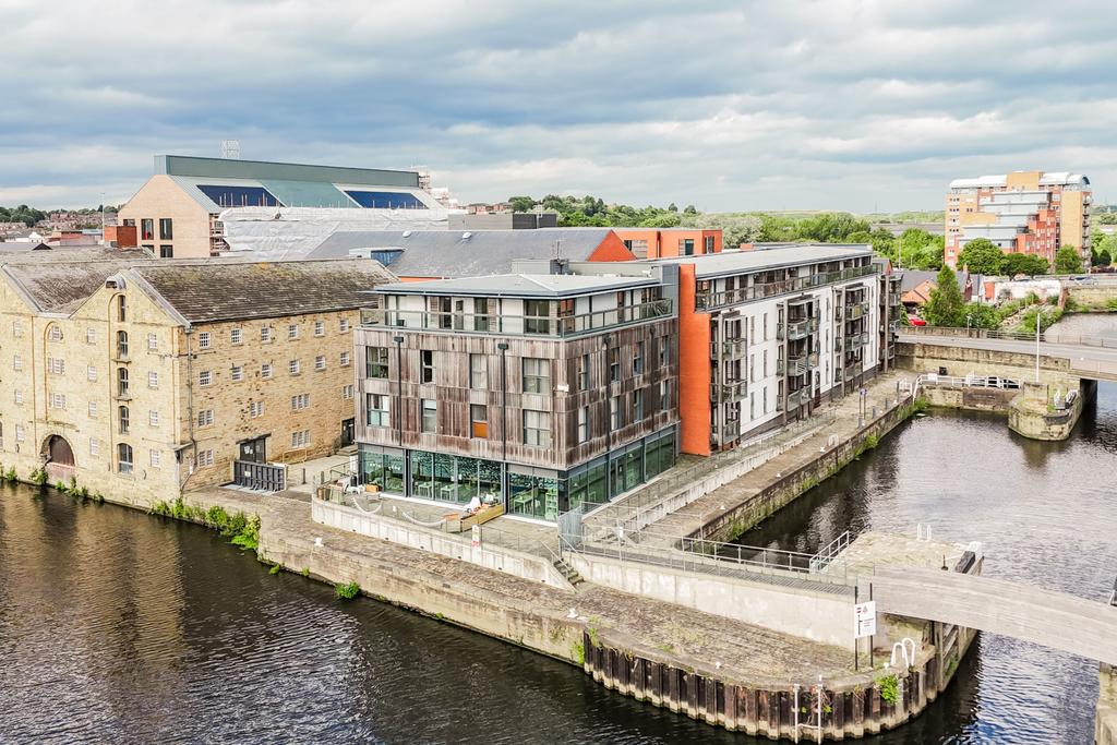 1 Bed Penthouse Apartment