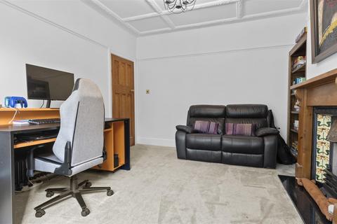 3 Leslie Road, Streetly, Sutton Coldfield, B74 3BS