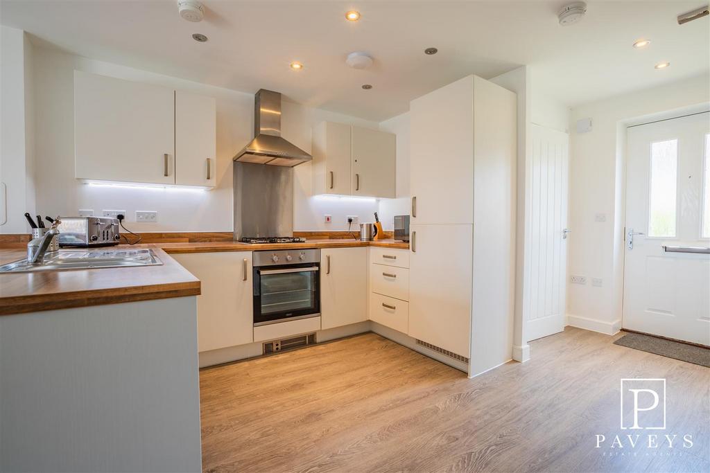 Open plan lounge kitchen diner