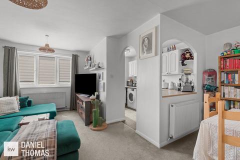 137 Howard Close, Waltham Abbey, EN9 1XD