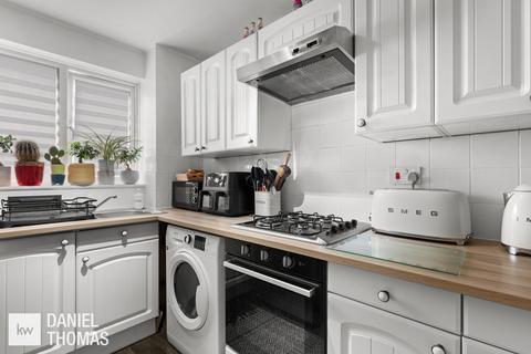 137 Howard Close, Waltham Abbey, EN9 1XD