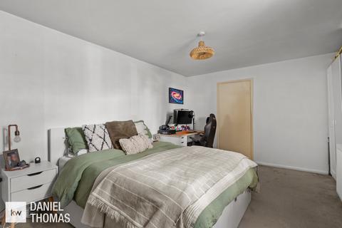 137 Howard Close, Waltham Abbey, EN9 1XD