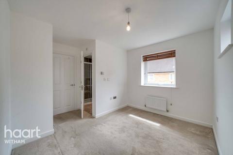 5 Brown Close, Witham, CM8 2GJ