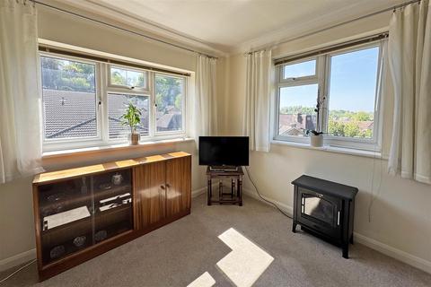1 bedroom retirement property for sale, Godalming *No Onward Chain*