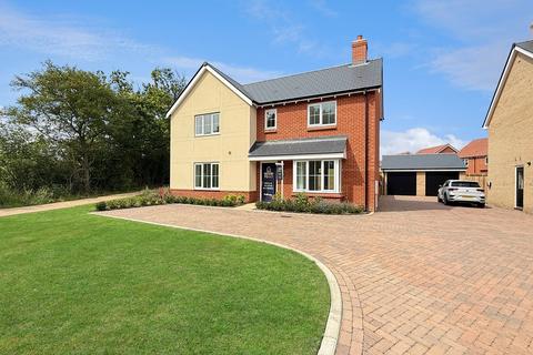 4 bedroom detached house for sale, Sapphire Fields, Woodside Way, Great Dunmow, CM6