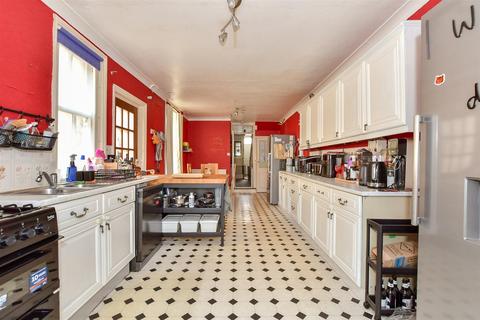 4 bedroom semi-detached house for sale, Wyndham Avenue, Margate CT9