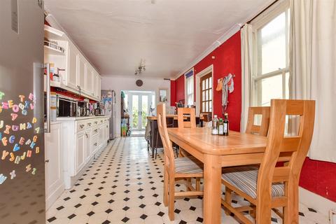 4 bedroom semi-detached house for sale, Wyndham Avenue, Margate CT9