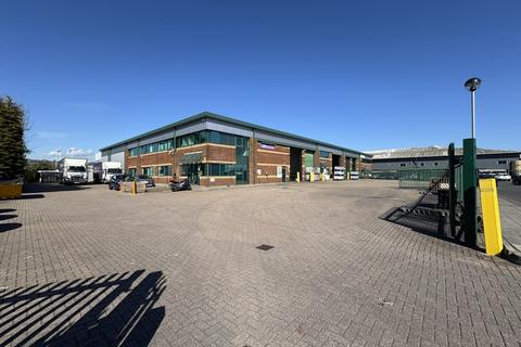 Industrial unit to rent, Units 3 & 4 Solent 27, Walton Road, Portsmouth, PO6 1SX