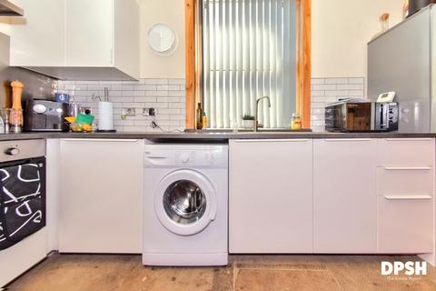 1 bedroom terraced house for sale, Fountain Street, Morley, Leeds