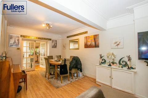 3 bedroom terraced house for sale, Hoppers Road, London N21