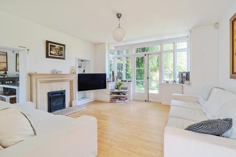 undefined, New Haw Road, Addlestone, KT15