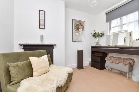 3 Beech Road, Epsom, KT17 4NH